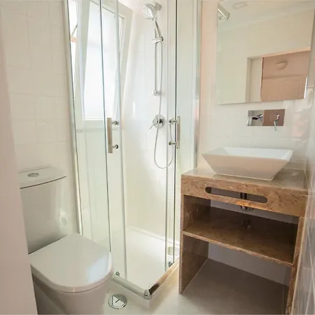 1br W/ Tagus View & Terrace | By Airnest דירה *