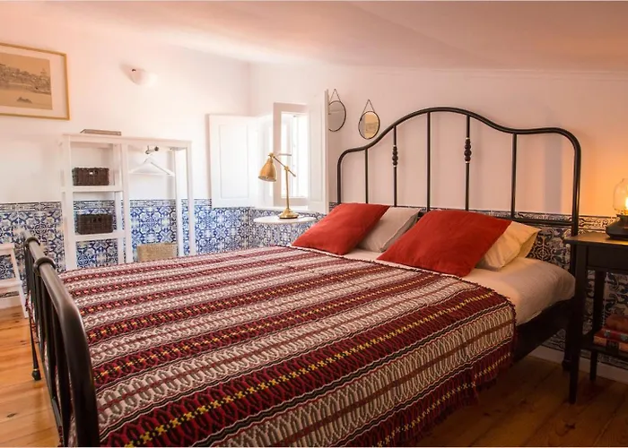 1br W/ Tagus View & Terrace | By Airnest * Lisboa